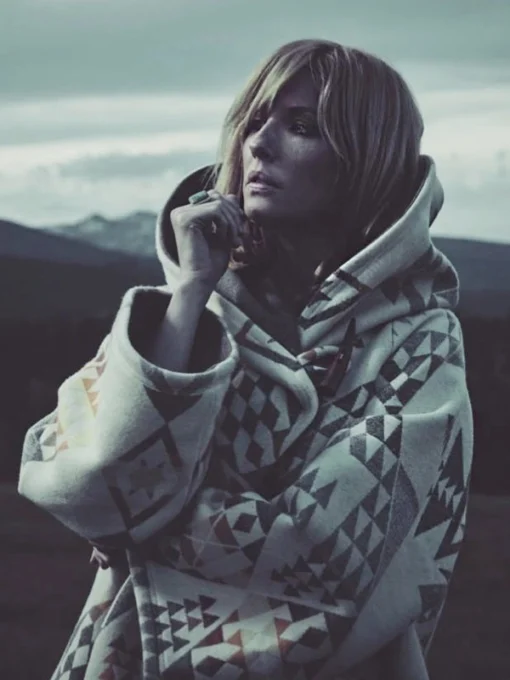 Yellowstone Beth Dutton White Poncho Coat - Image 4